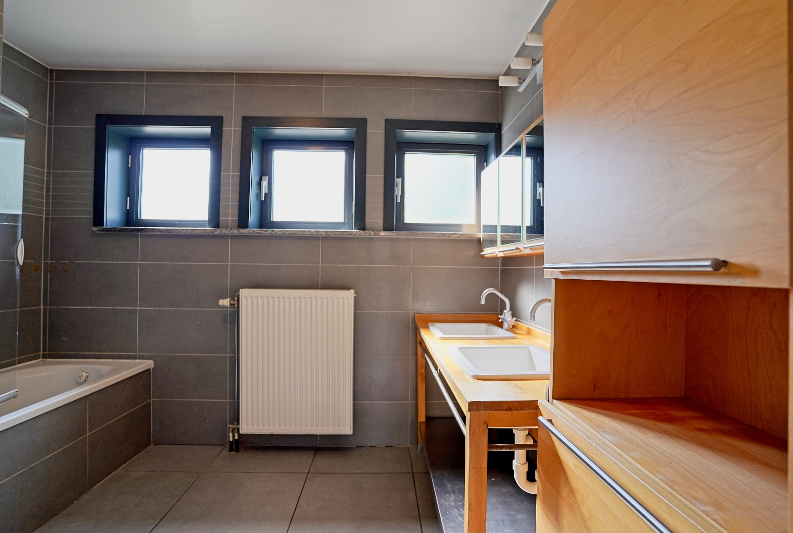 Ruim appartement met terras te Belsele - foto 4