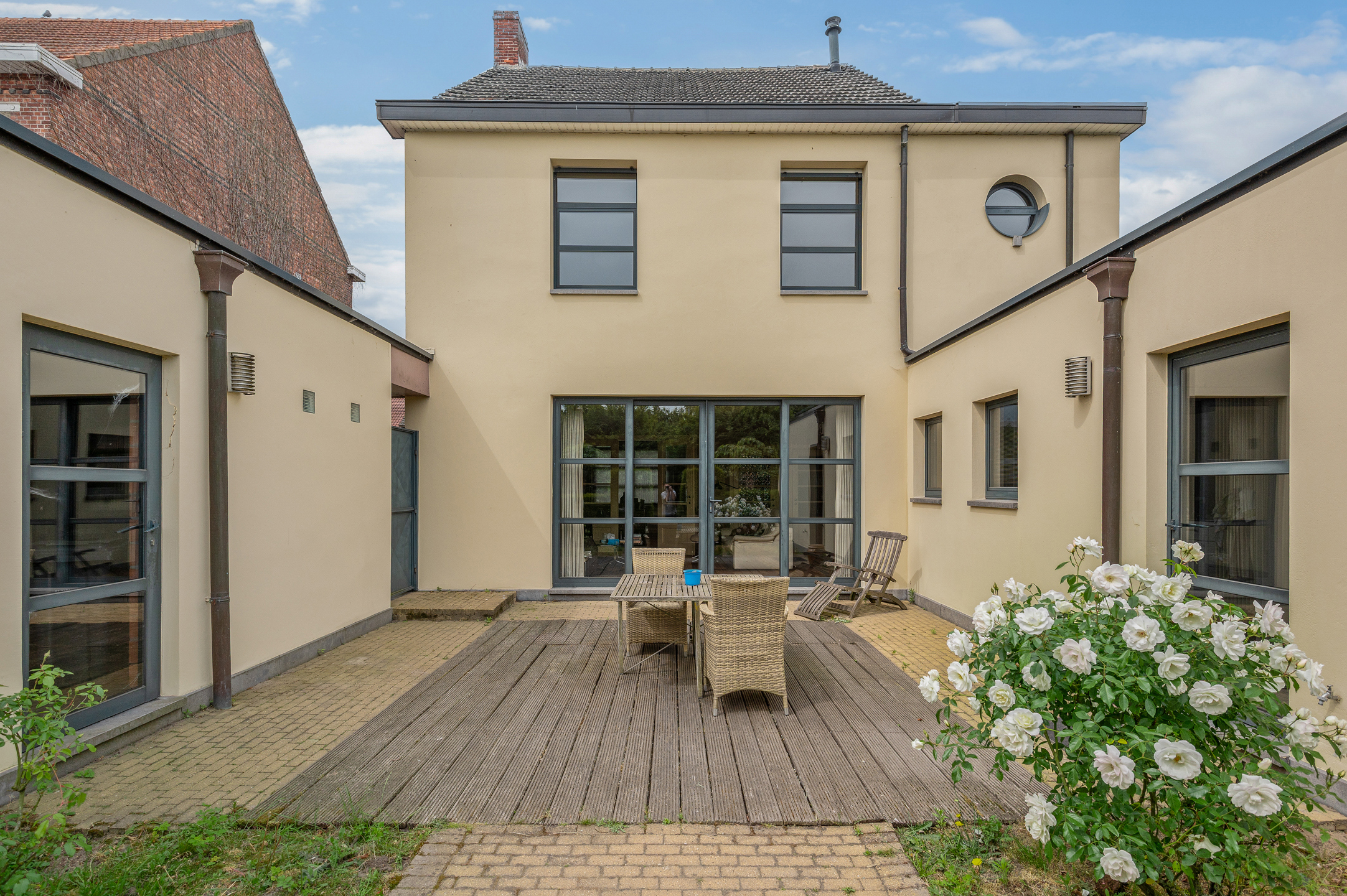 Uniek herenhuis in het centrum van Dessel - foto 1