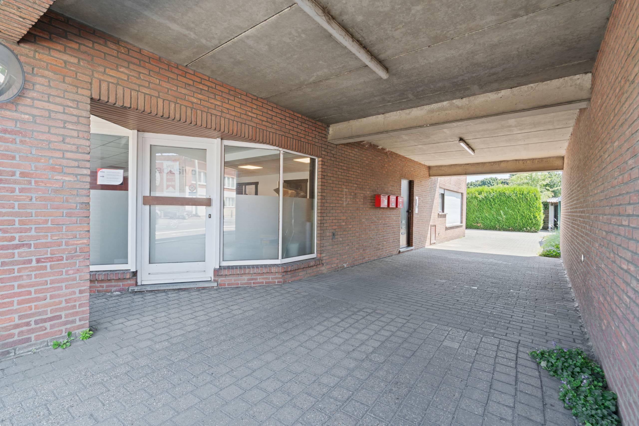 Commercial for rent in Zemst - photo 3