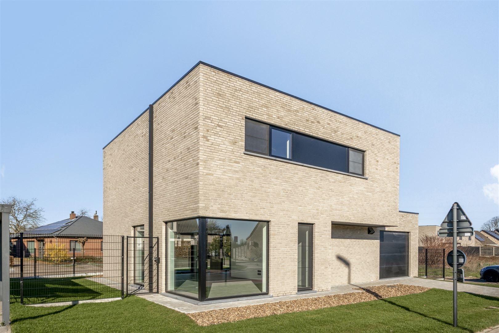 TE KOOP: Ruime nieuwbouwwoning met 3 slaapkamers te Pelt! - foto 3