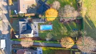 Deze instapklare gezinswoning, is strategisch gelegen in een rustige woonwijk.De woning combineert hoogwaardige materialen met een doordachte...