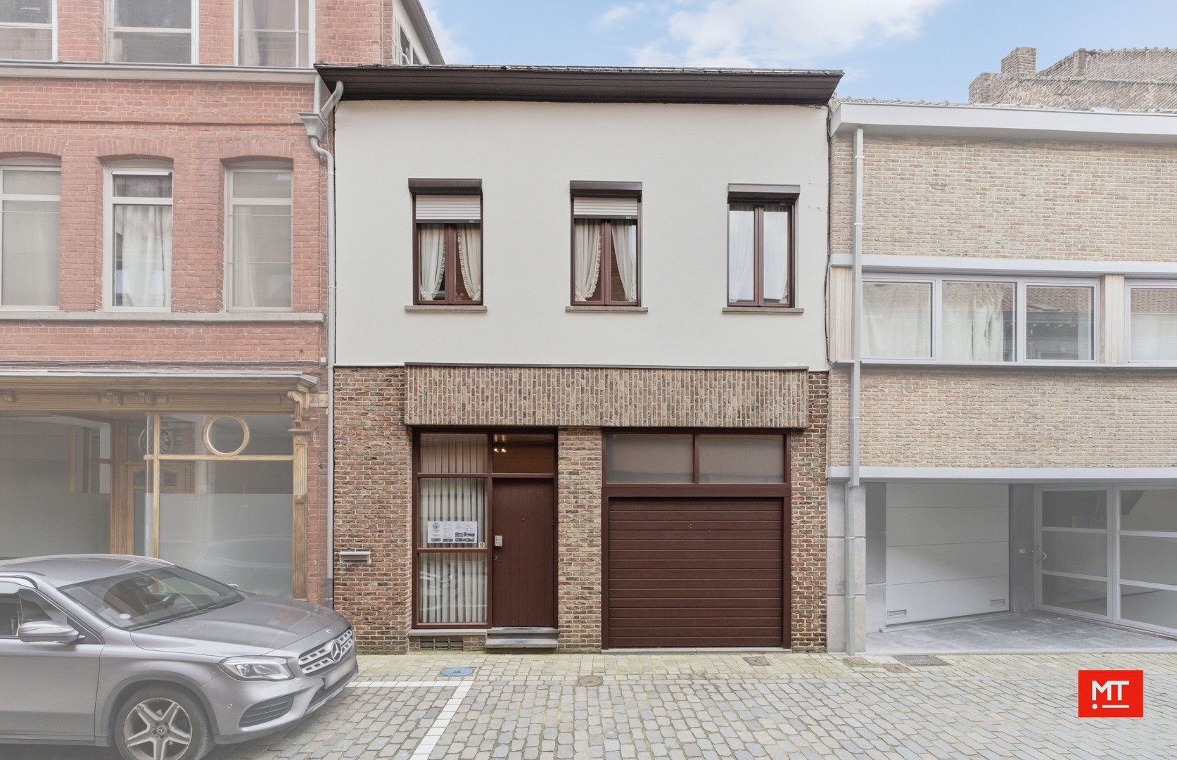 Op te frissen woning met 3 slaapkamers (+ mogelijk), garage en tuin in het centrum van Wervik - foto 2