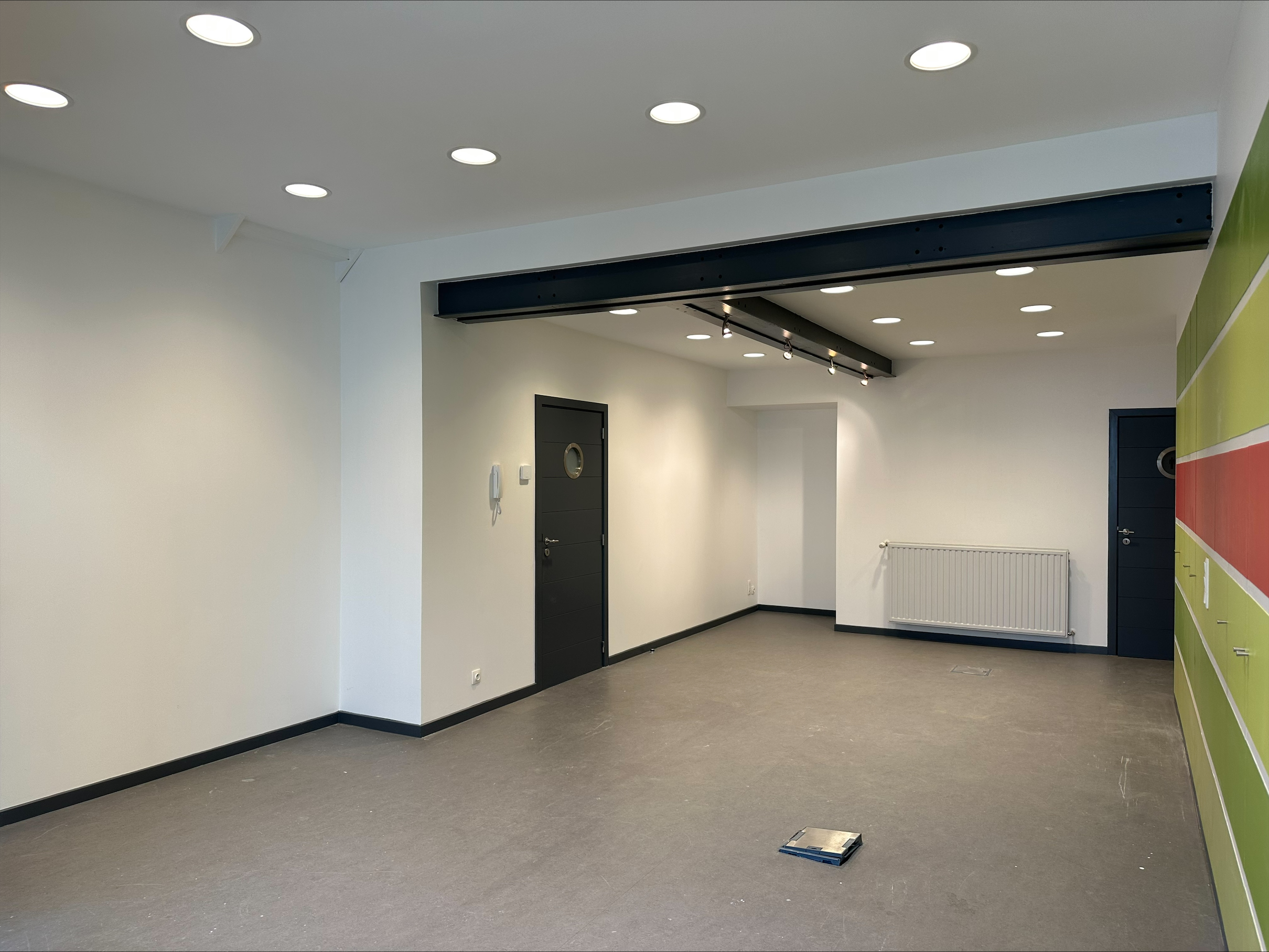 Te huur: handelspand in centrum Veurne - foto 4