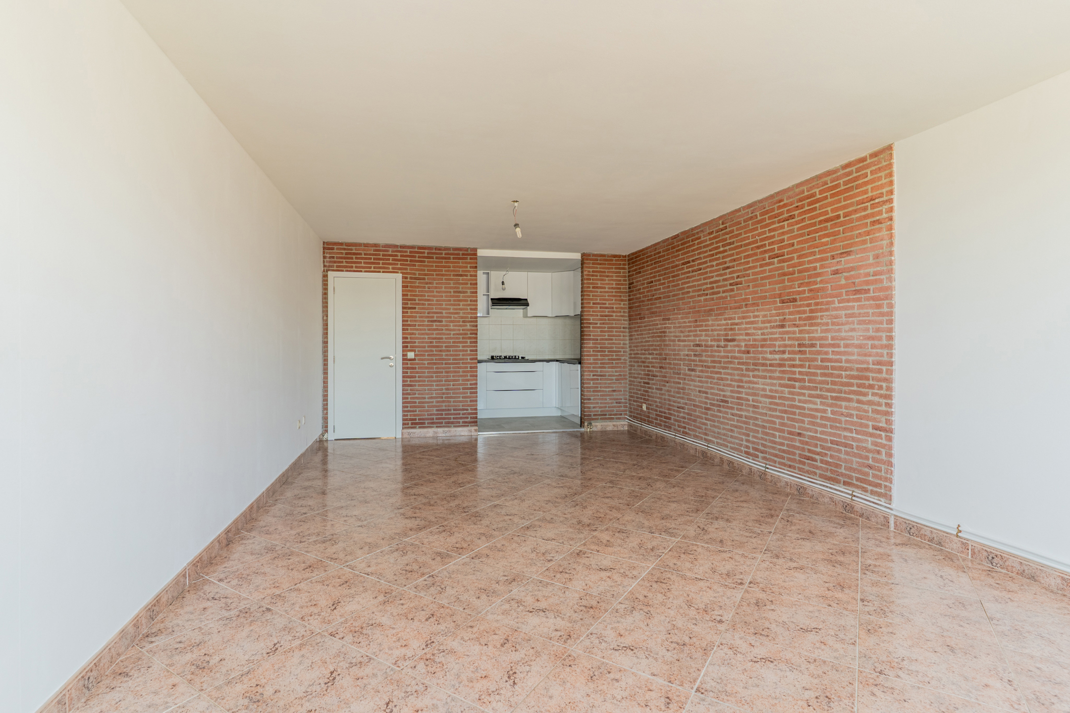 Volledig gerenoveerd appartement met 2 slpk, terras en EPC A - foto 5