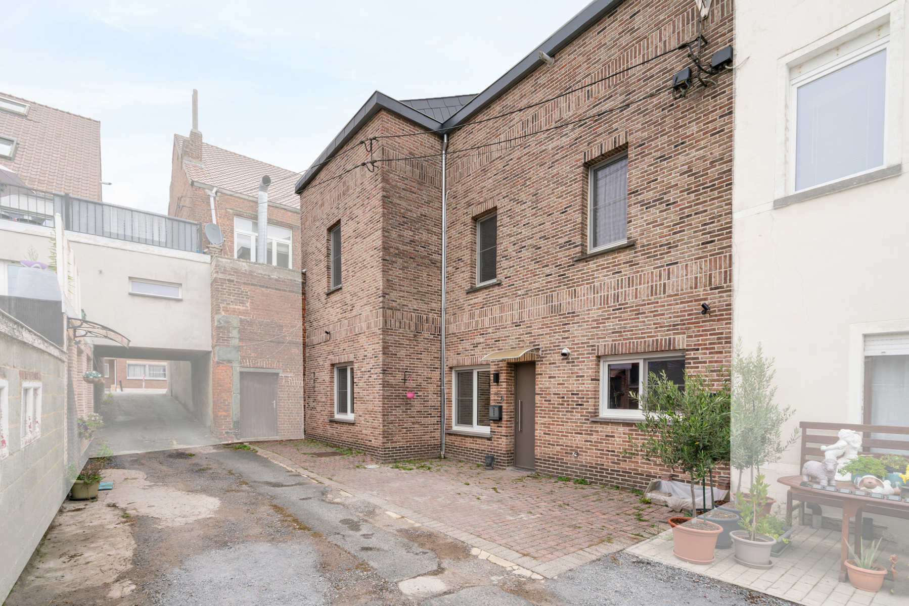 Charmante halfopen woning met tuin, garage en 3 slaapkamers in Lembeek - foto 2