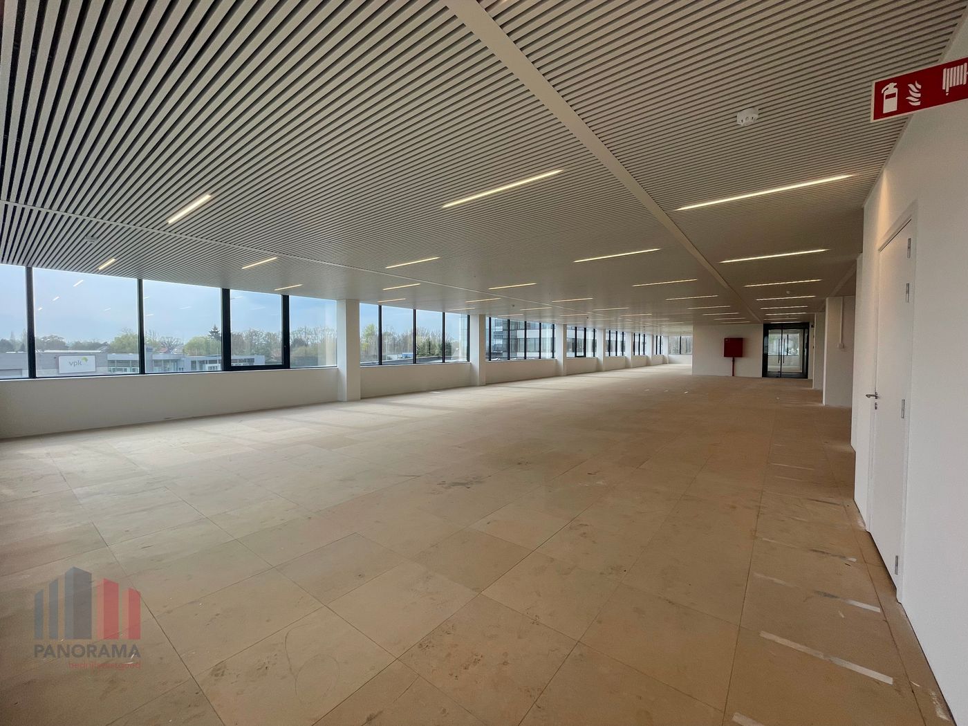 3.450 m² high-end kantoren naast E40 met ruime parkeerratio. - foto 5