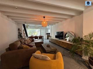 <p><span>OPENHUISDAG OP AFSPRAAK WOENSDAG 26 AUGUSTUS</span></p><p><span> </span></p><p><span>GERENOVEERDE WONING MET 3 SLAAPKAMERS, GARAGE EN TUIN</span></p><p><span> </span></p><p><span>Richtprijs 275.000 euro</span></p><p><span> </span></p><p><span>Deze woning is ideaal gelegen in de nabijheid van scholen, openbaar vervoer en het vakantiedomein De Gavers.</span></p><p><span> </span></p><p><span>De woning heeft volgende indeling:</span></p><p><span>Op het gelijkvloers treft u de inkomhal met open leef- en eetruimte, de ingerichte keuken, toilet en de inpandige garage.</span></p><p><span> </span></p><p><span>Op de eerste verdieping vindt u een ruime nachthal met inbouwkasten, 3 slaapkamers en een badkamer met douche, toilet en lavabo.</span></p><p><span> </span></p><p><span>Achteraan de woning is er een leuke tuin met terras. </span></p><p><span> </span></p><p><span>De woning word verwarmd op warmtepomp en beschikt over dubbele beglazing in PVC en hout.</span></p><p><span>EPC-label D => GEEN renovatieplicht! </span></p><p><span> </span></p><p><span>Voor info of een bezoek bel Louis op 0472/29.25.04 of stuur een mail naar <span>louis@svena.be</span></span></p><p><span> </span></p><p><span>Stedenbouwkundig uittreksel/inlichtingen in aanvraag!</span></p><p><span>Deze gegevens zijn louter informatief en wij kunnen niet aansprakelijk gesteld worden voor eventuele onjuistheden.</span></p><p><span>De bewoonbare oppervlakte is slechts indicatief.</span></p><p><span> </span></p><p><span> </span></p>