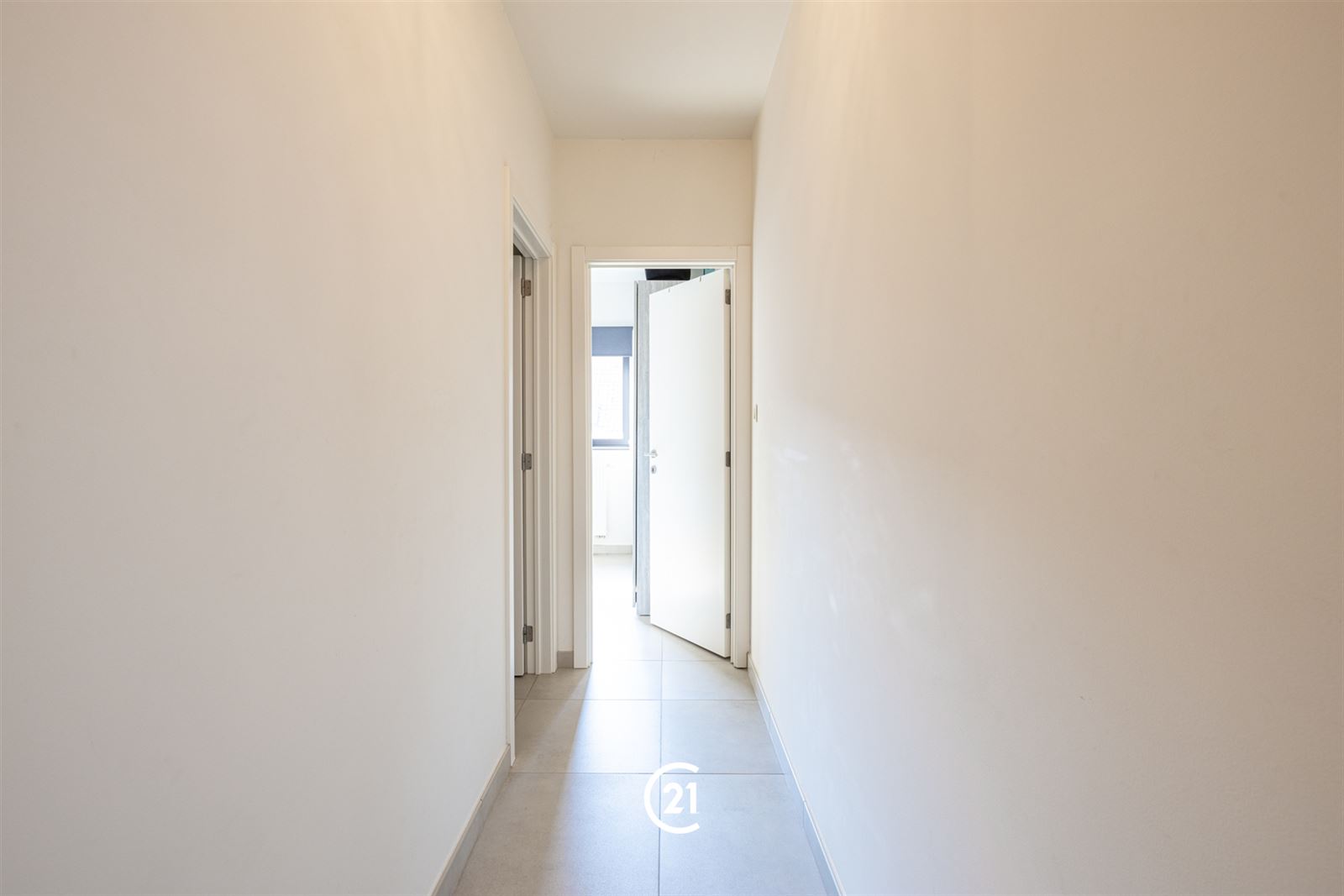 Modern nieuwbouwappartement met vlotte bereikbaarheid - foto 5