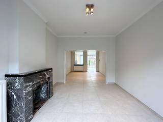 Deze kwalitatief afgewerkte woning met 3 slaapkamers, terras en tuin is gelegen nabij het stadscentrum van Roeselare.De woning is energiezuinig en...