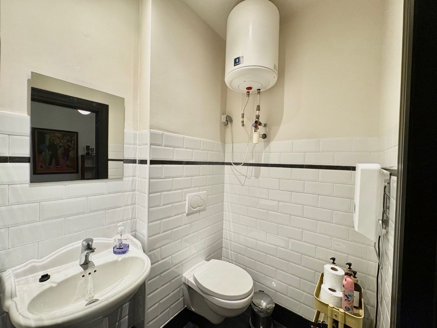 Gemeubelde instapklare studio op tweede verdieping in Antwerpen-Zuid - foto 4