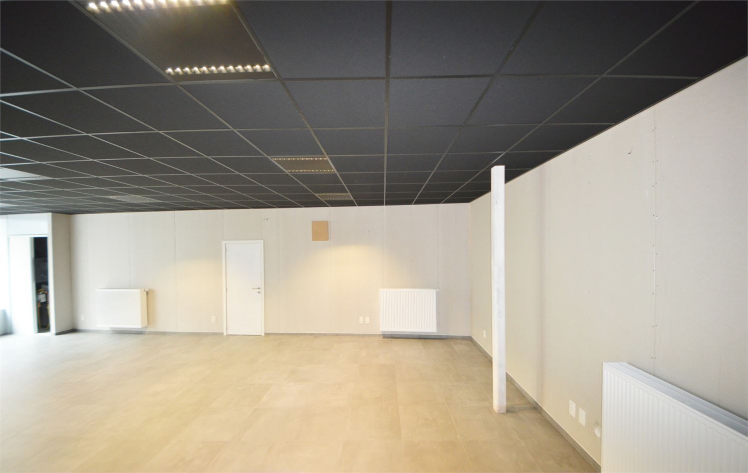 Commercial à louer à Alost - photo 4