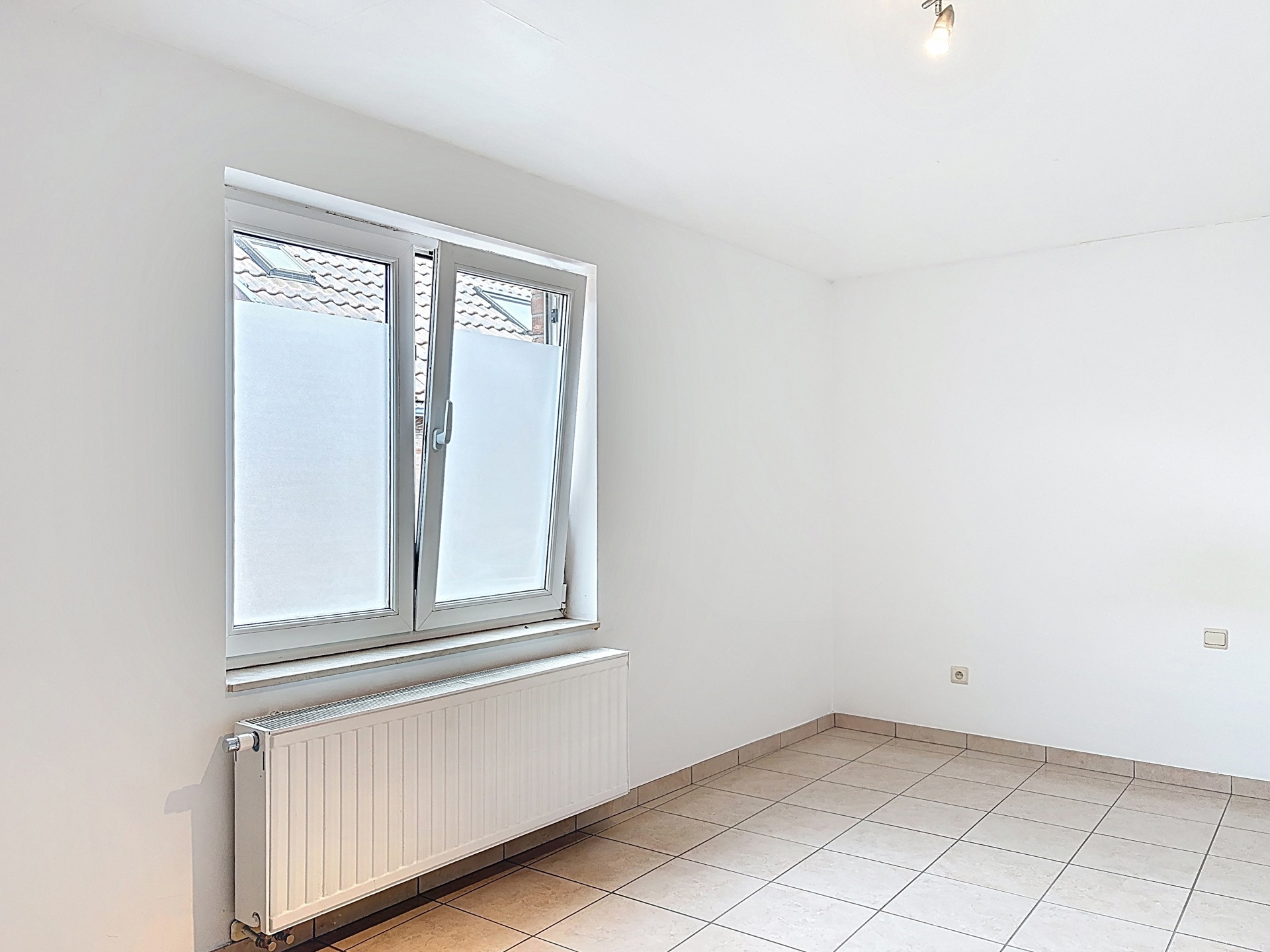 Appartement te huur in Courcelles met 1 slaapkamer - foto 5