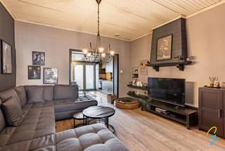 Te koop te Dendermonde: woning met 3 slaapkamers en tuin.Deze woning biedt op het gelijkvloers een inkomhal, woonkamer, ruime keuken, badkamer,...