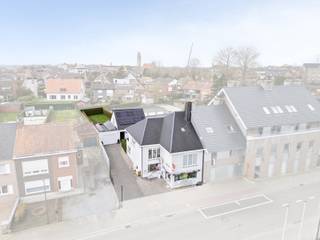 TE KOOP WEGENS EINDE LOOPBAAN:Wonen, werken of beide? Dit pand kan het allemaal.Op zoek naar een eigendom die zich moeiteloos aanpast aan jouw...