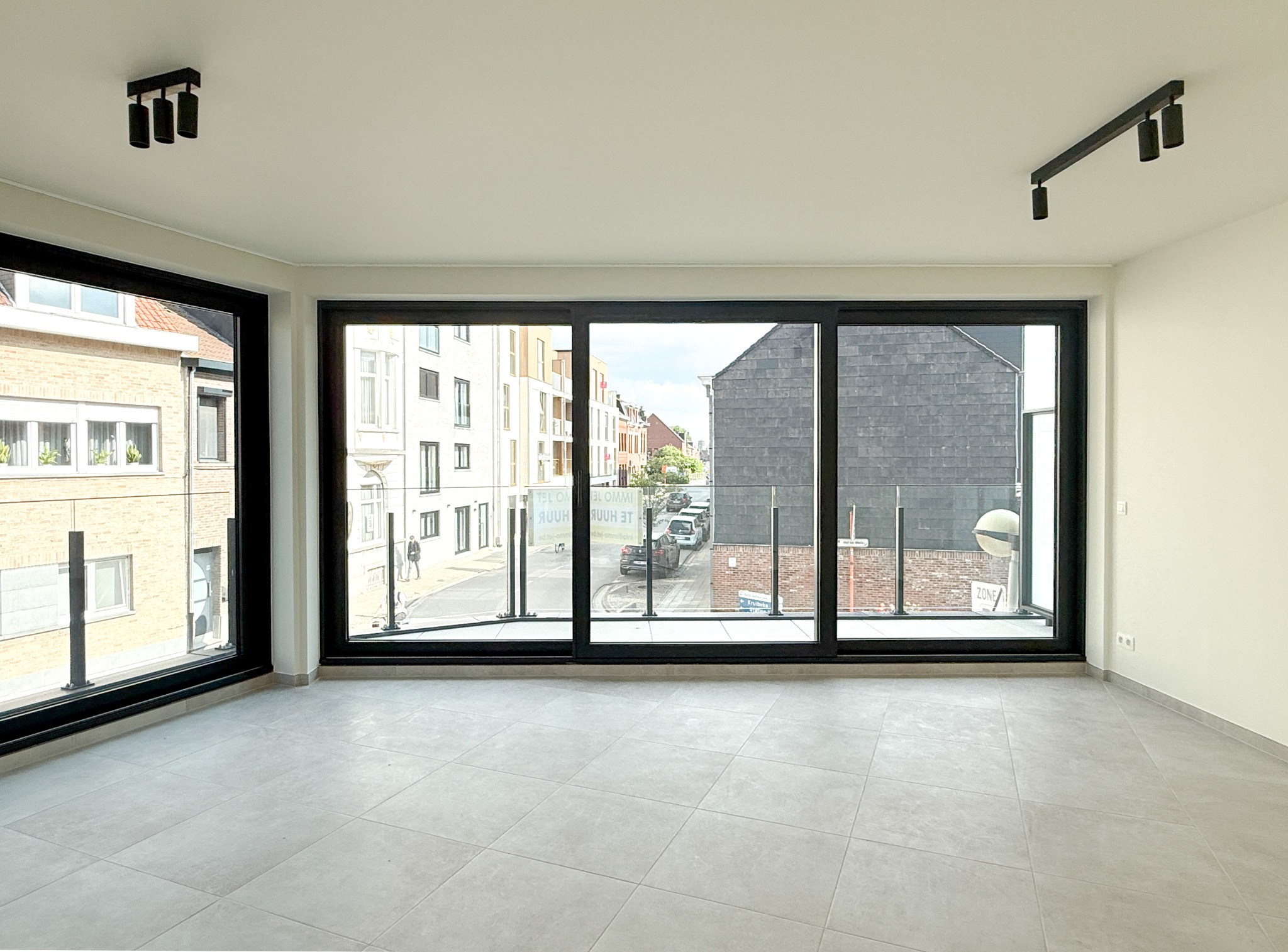 Nieuwbouwappartement op de eerste verdieping met terras en twee slaapkamers - foto 2