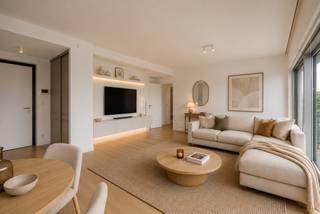 Appartement ensoleillé avec vue sur le Galgenweel, situé au quatrième étage d'un immeuble neuf et contemporain !L'appartement s'ouvre sur un hall...