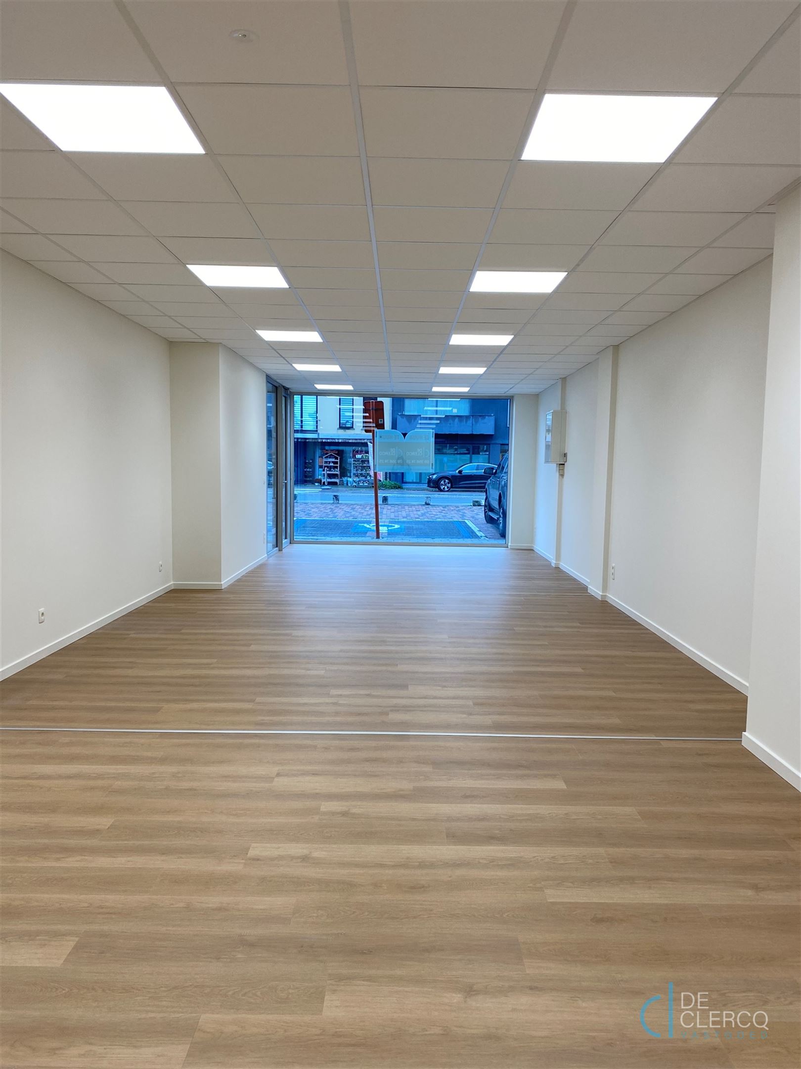 Commercial for rent in Lochristi - photo 2