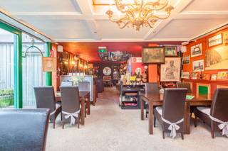 Deze taverne ligt op een strategisch zeer goede locatie in de winkelgaanderij IMWO te Temse. Het is heel gemakkelijk bereikbaar vanuit...