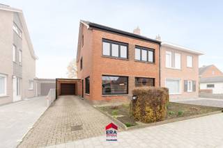 Instapklare, energiezuinige woning met 4 slaapkamers in rustige doodlopende straatIn een kindvriendelijke, doodlopende straat op wandelafstand van...