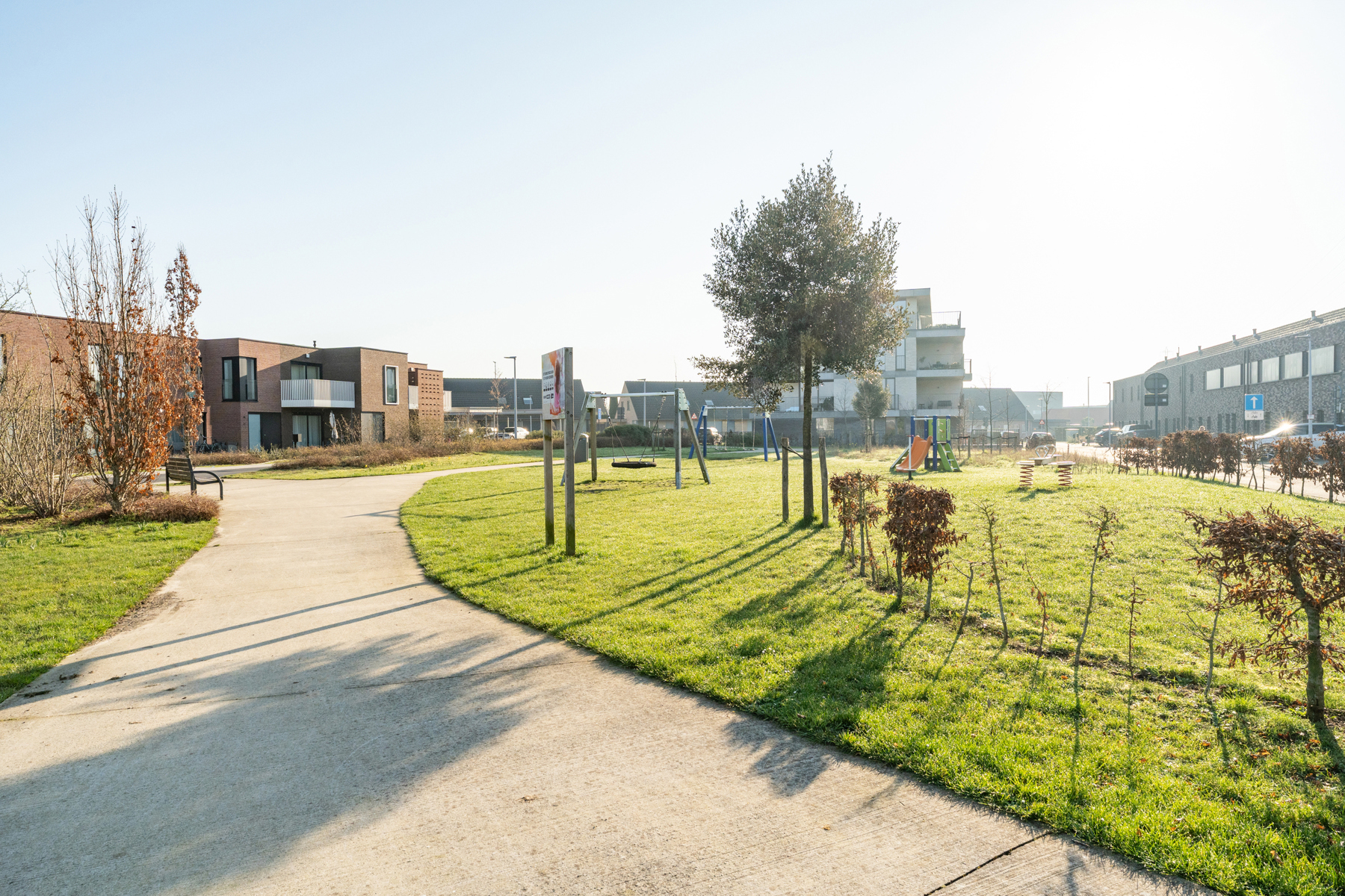 Recente HOB met 4 slpks en afzonderlijke garage te Roeselare - foto 3
