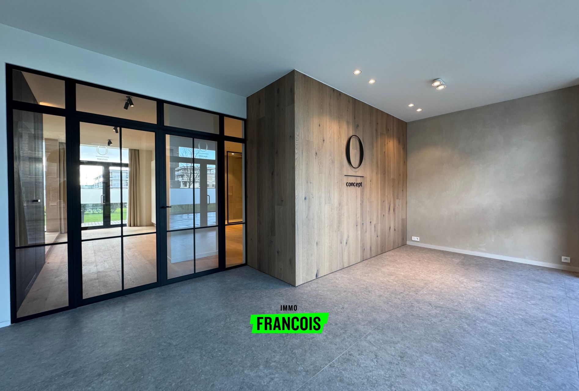 Handelspand (175m²) op Toplocatie in Sint-Eloois-Vijve met 4 parkeerplaatsen - foto 4