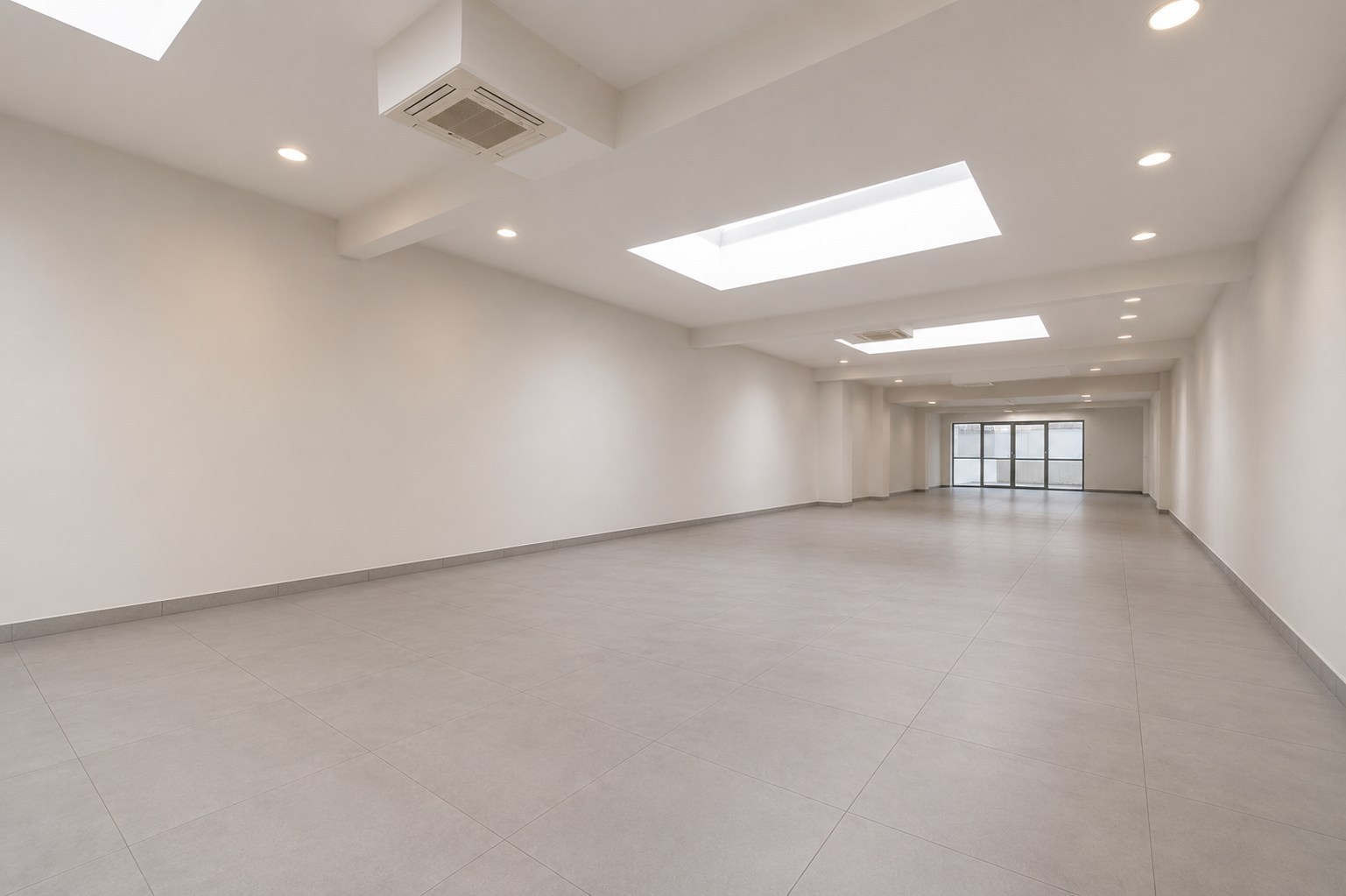 INSTAPKLAAR HANDELS-/KANTOORGELIJKVLOERS (334m²) - foto 4