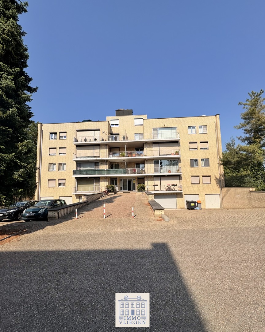 Tweeslaapkamerappartement met terras en autostaanplaats in Maasmechelen - foto 2