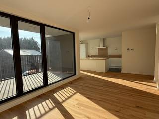 Er is een bezoekmoment voorzien op 26/01/2026, u kan u afspraak zelfstandig inboeken op www.woonkantoor.be.Duplexappartement met 2 slaapkamers in...