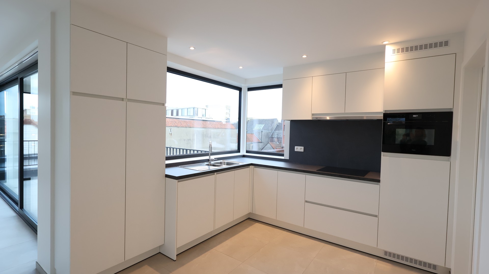 Apartment for rent in Roeselare with 2 bedrooms - photo 5