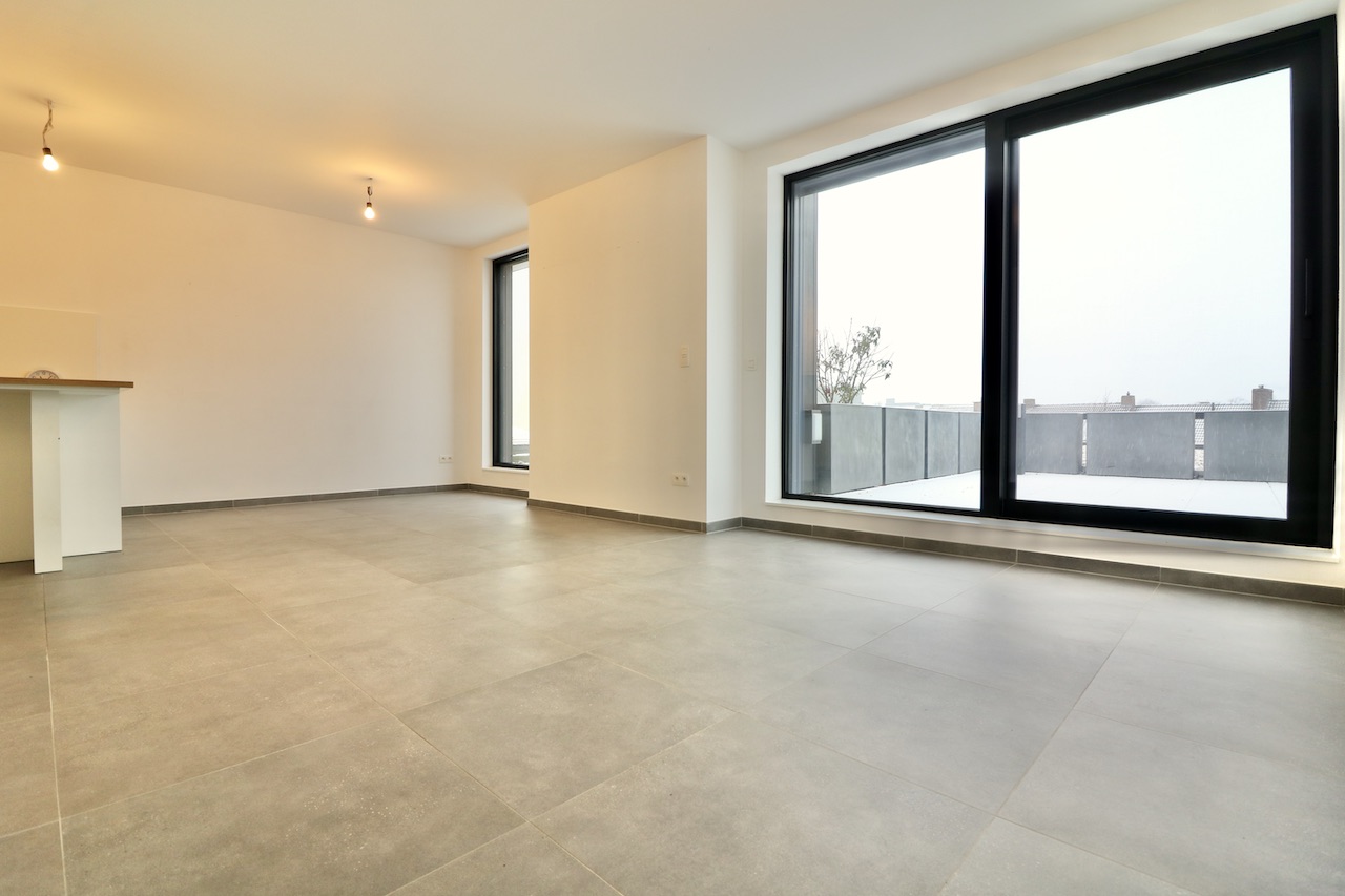 Appartement à louer à Eeklo avec 3 chambres - photo 2