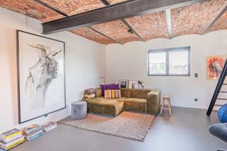 Dit prachtige appartement combineert authentieke charme met modern wooncomfort. Het maakt deel uit van een gerenoveerde brouwerij in Humbeek,...