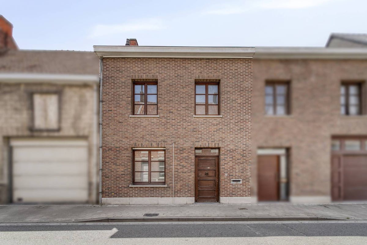 Huis met 3 kamers te koop in centrum Desselgem - foto 1