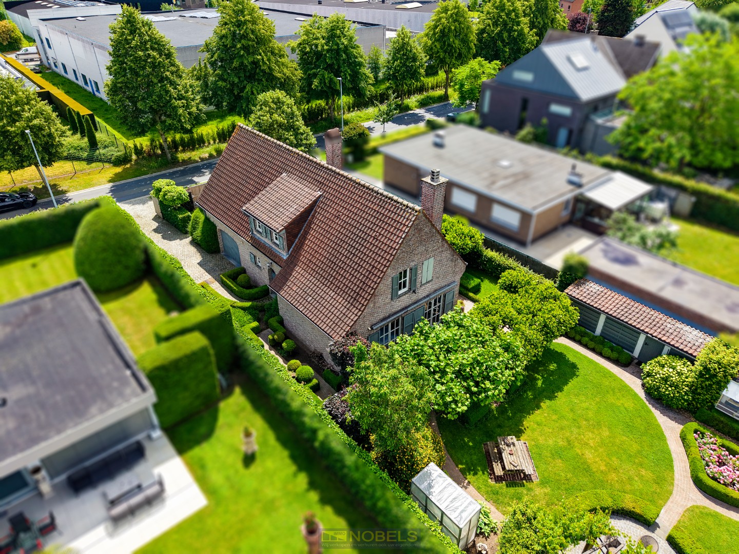 Te koop, Instapklare landelijke villa met prachtige tuin op residentiële ligging te Merelbeke! - foto 4