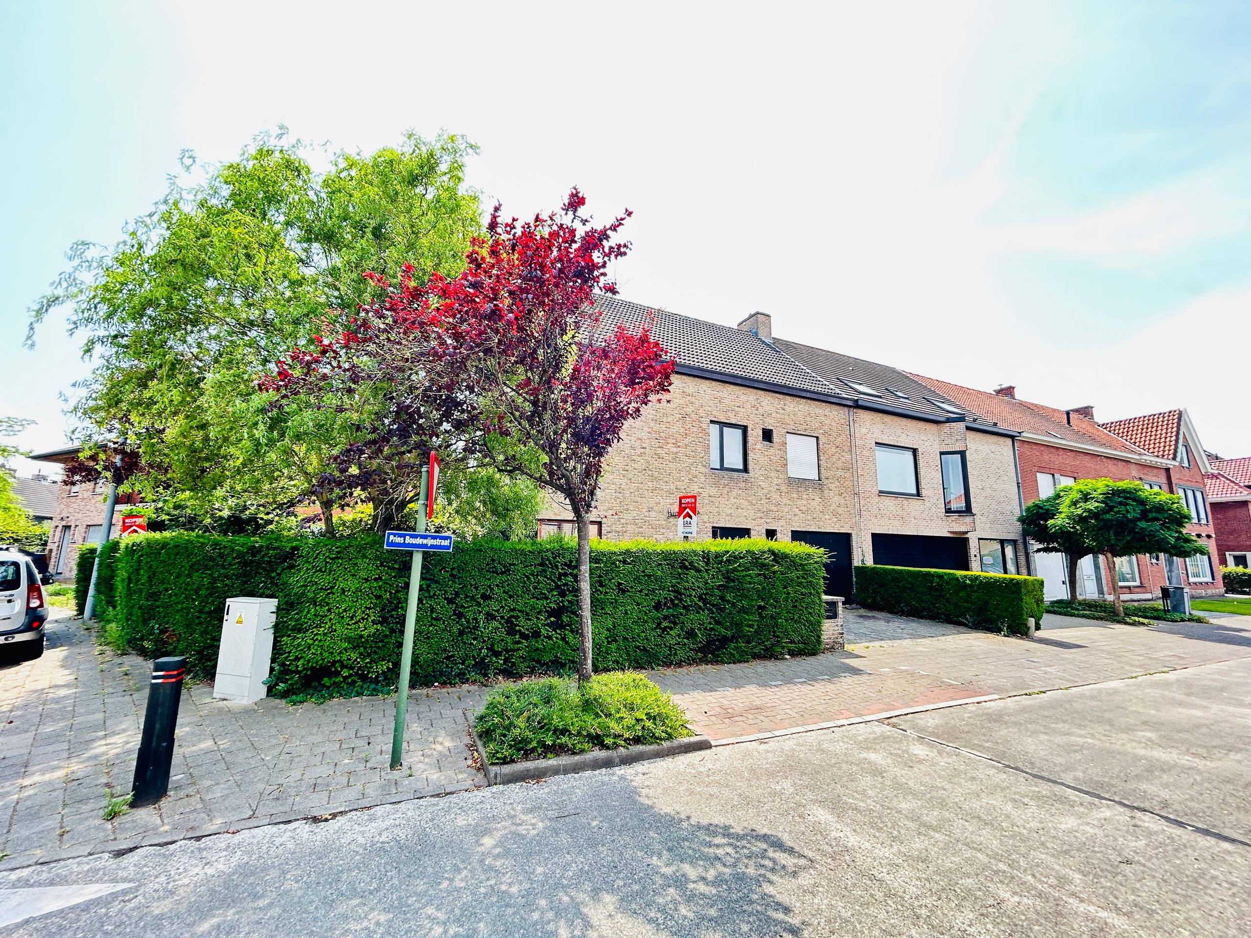 Ruime gezinswoning met tuin en garage te koop in Roeselare - foto 2