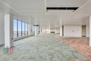 Deze nieuwbouw kantoren van maar liefst 3.582 m² zijn fenomenaal gelegen en te huur met een uitstekende zichtbaarheid langs de...