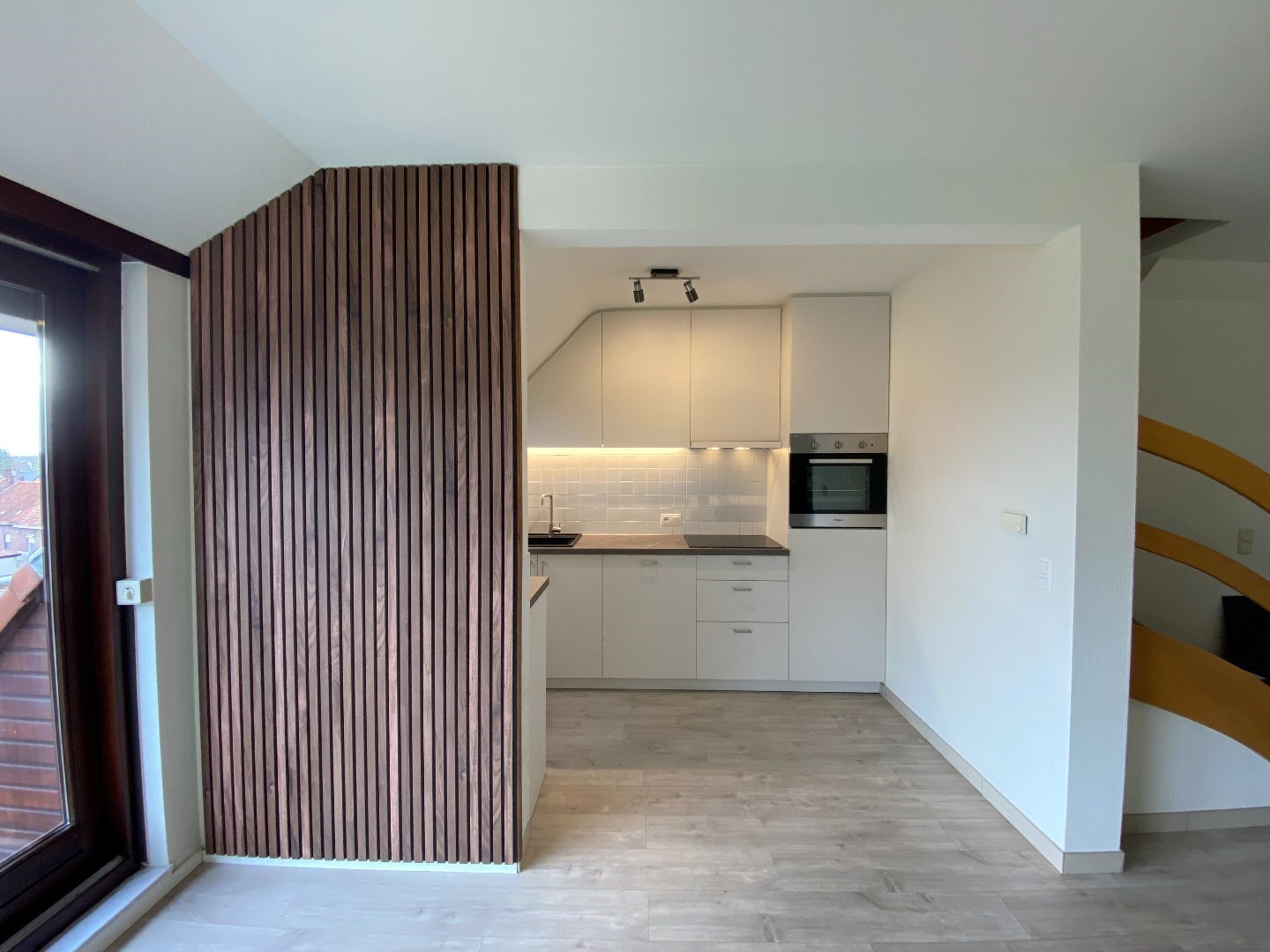 Centraal gelegen instapklaar duplex appartement met garage en terras! - foto 5