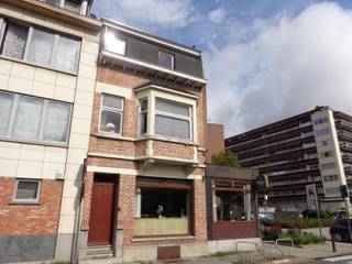 1 slaapkamerappartement gelegen op de derde verdieping aan de Naamsepoort van Leuven. Deze toplocatie is een pluspunt voor een jong startend koppel...