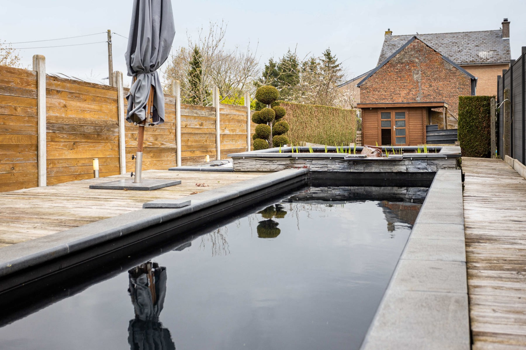 Ruime woning van 246m² in een doodlopende straat in Roosdaal - foto 2