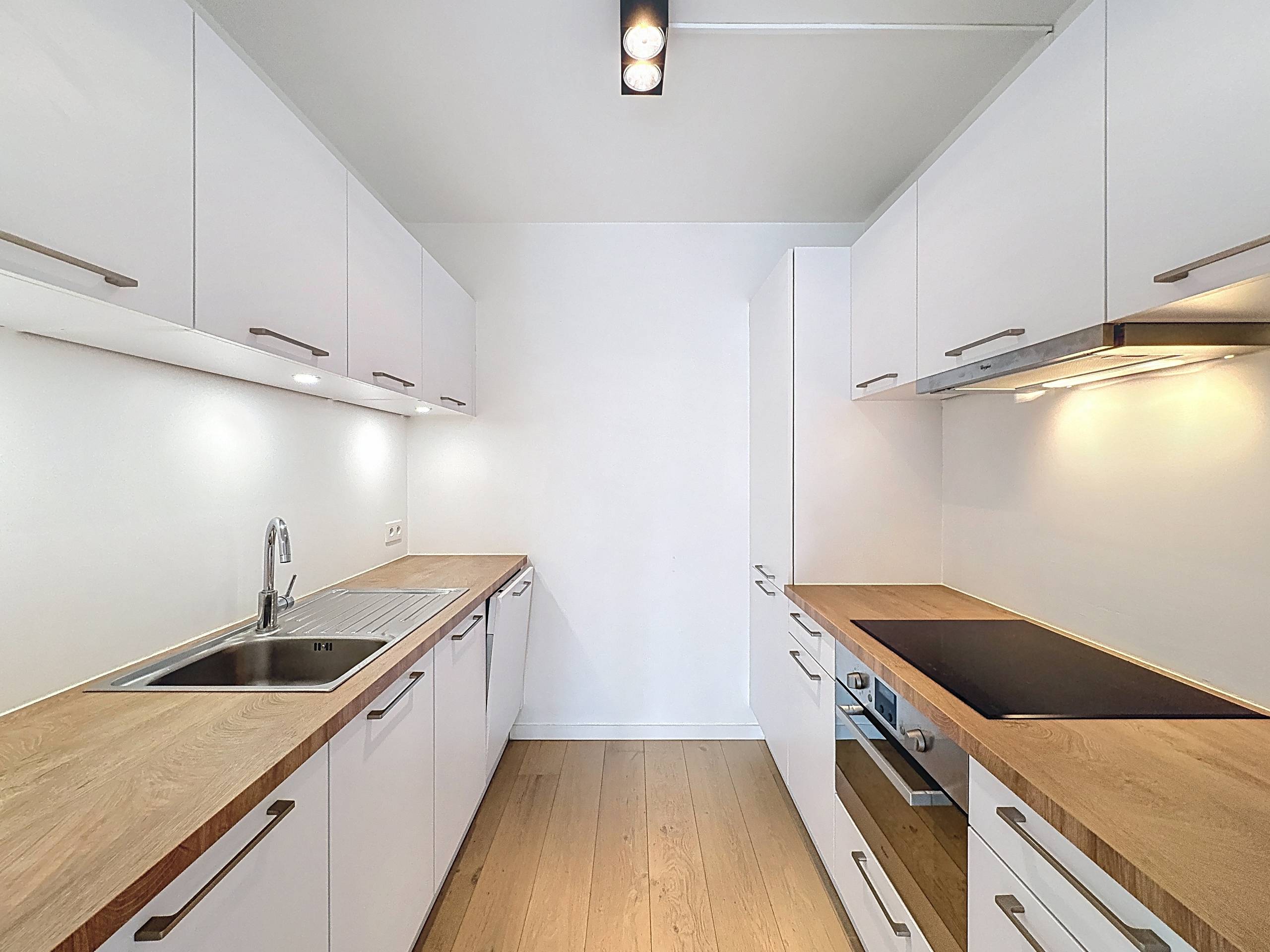 Recent 1-slpk appartement met kanaalzicht + parking, Brussel - foto 3