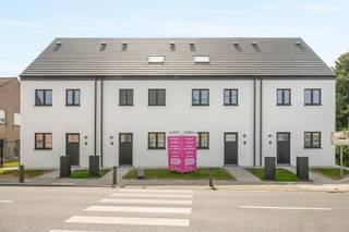 Nieuwbouwwoningen met 4 slaapkamers en tuin vlakbij centrum StadenInstapklaar, met ultralage verwarmingskosten: A+ Energielabel!- Perfect Z of ZW...