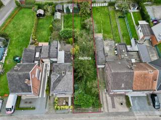 Bouwgrond voor HOB, Rustig gelegen!Deze Moorselse bouwgrond met een totale oppervlakte van 428 vierkante meter, geschikt voor een halfopen bebouwing,...