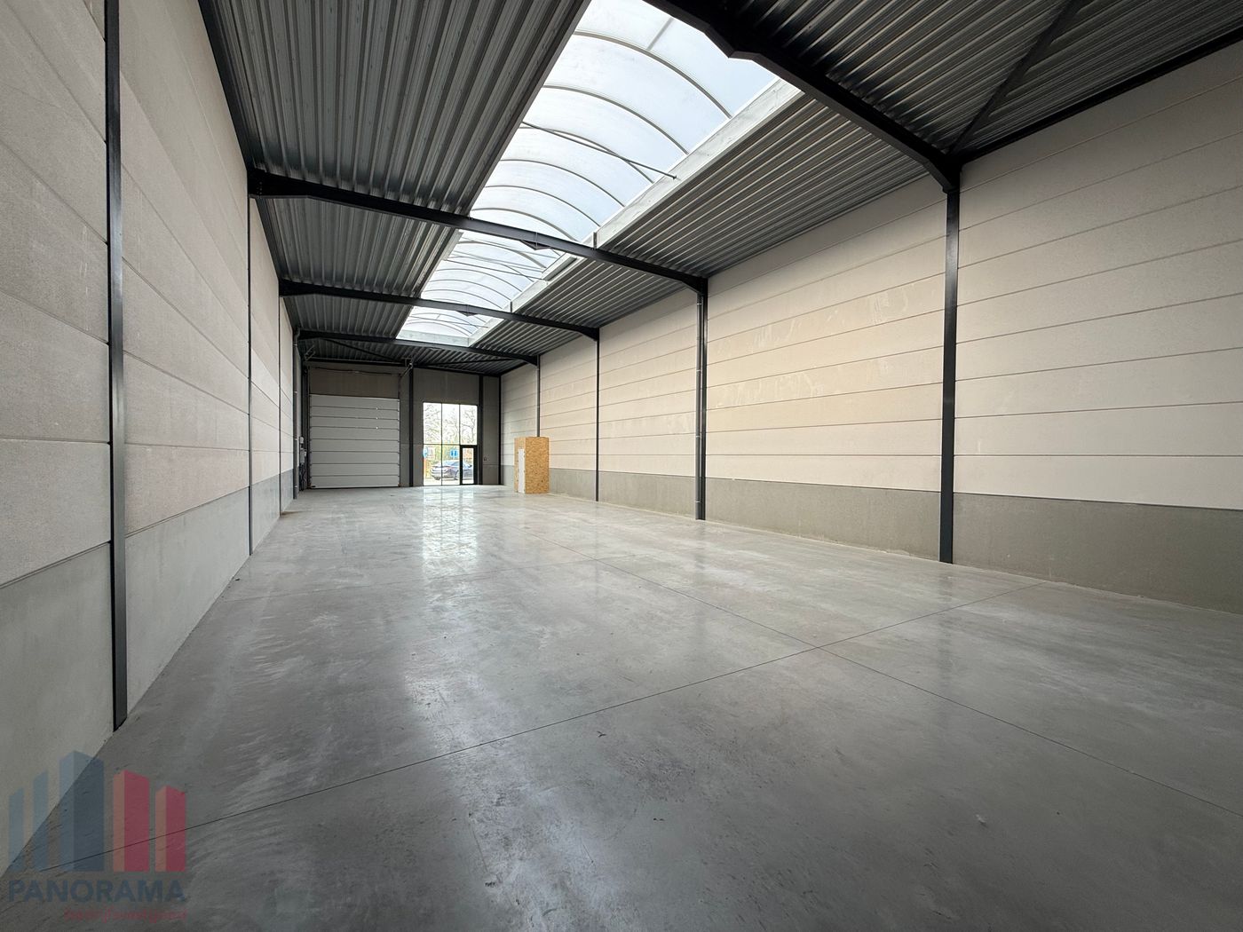 305 m² nieuwbouw KMO-unit met grote raampartijen - photo 3