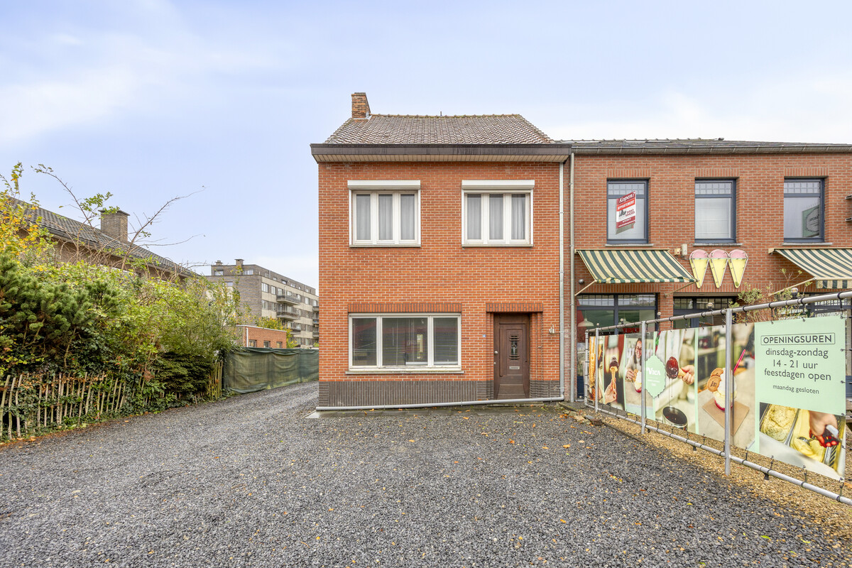 Op te frissen woning te koop in het centrum van Lummen - foto 1