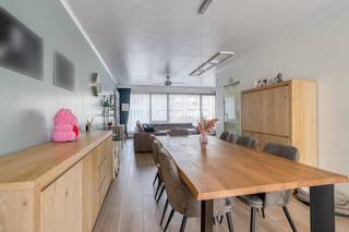 Deze instapklare en energiezuinige woning met 3 slaapkamers is centraal doch rustig gelegen in een doodlopende straat nabij winkels, scholen...