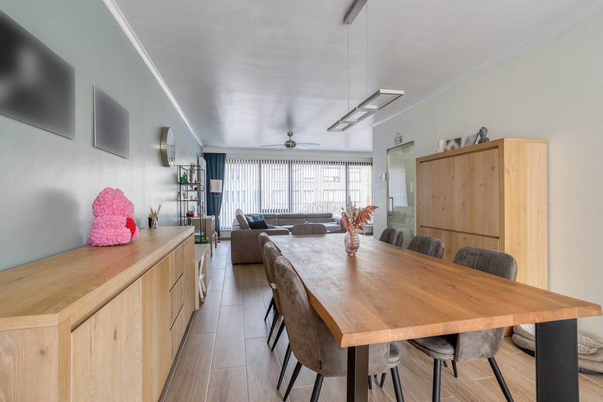 Instapklaar huis met 3 slaapkamers te koop in Merksem. - foto 3