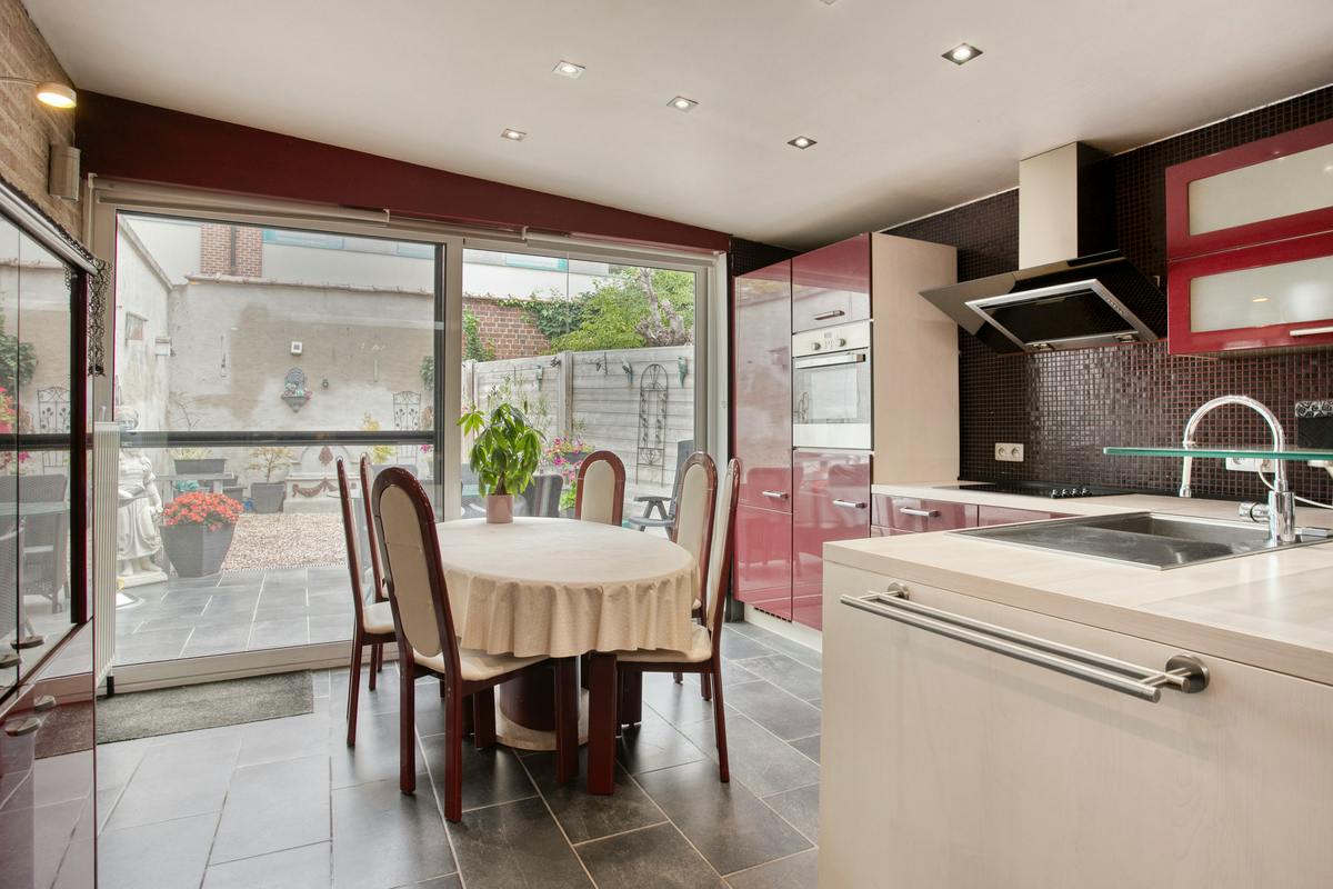 Instapklare woning met 3 slaapkamers te koop in Wevelgem! - foto 4