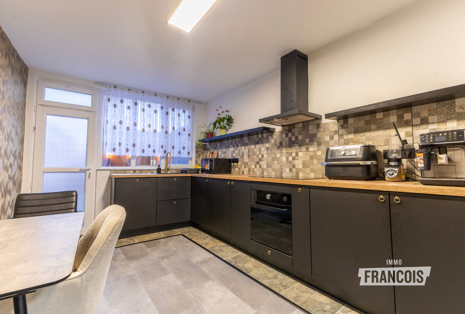 Totaal gerenoveerde woning te koop nabij centrum Oudenaarde! - foto 5