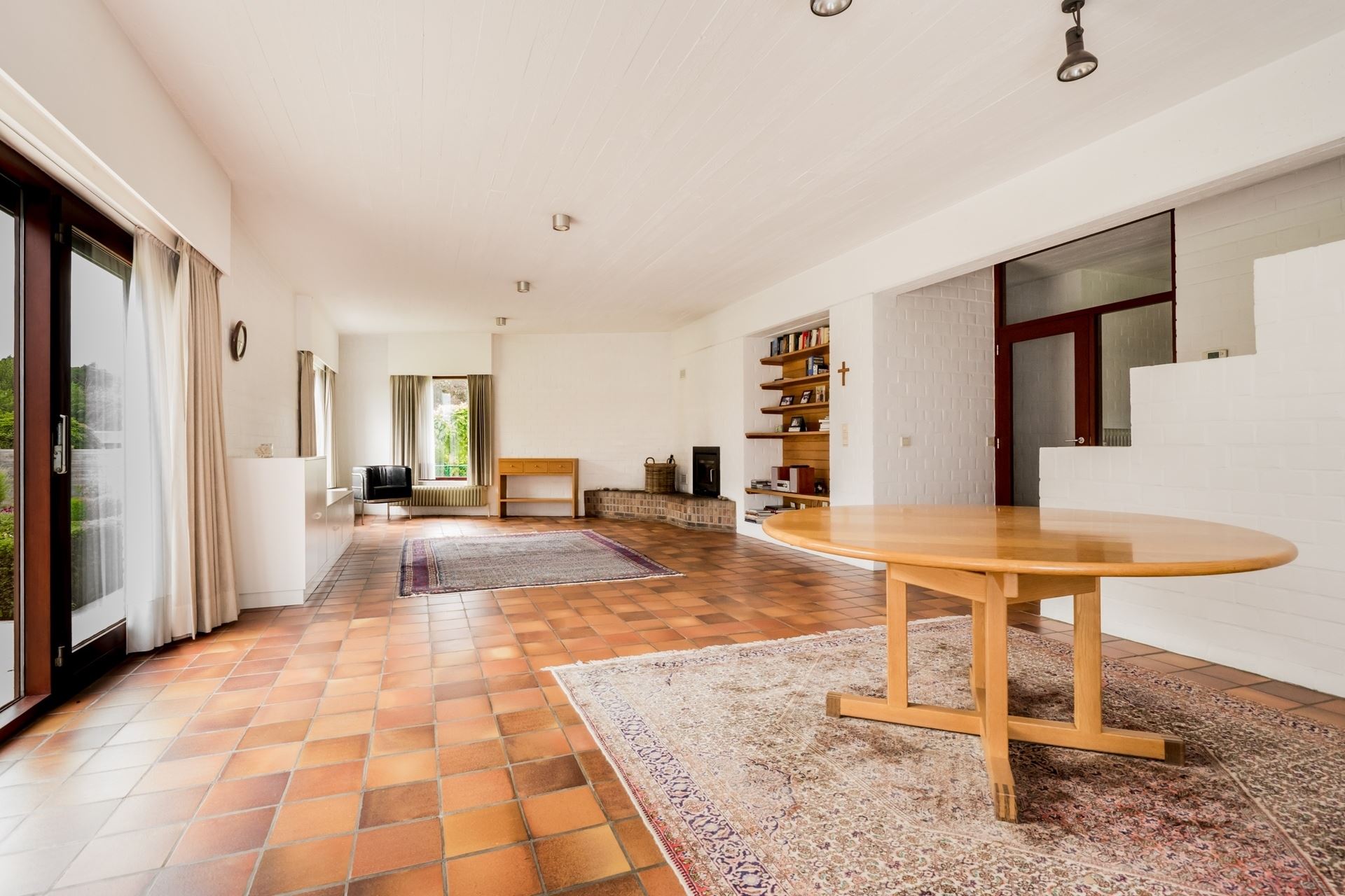 Villa d'exception avec un bois privé sur un terrain de 4 350 m² - photo 5