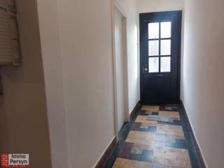 Deze charmante rijwoning is gunstig gelegen tussen het centrum van Schaffen en Diest, met een vlotte verbinding naar winkels, scholen,...