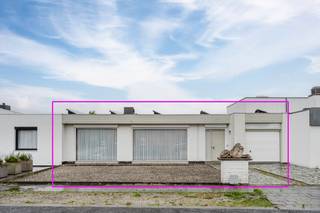 Comfortabel wonen op één niveau!Richtprijs: € 395.000  Bezoekdag: vrijdag 12 juni , enkel op afspraak!Gelegen aan de Konstant Permekelaan 17 in...